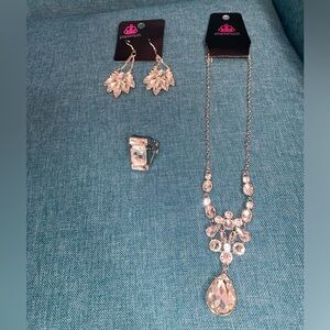 Paparazzi Costume jewelry set